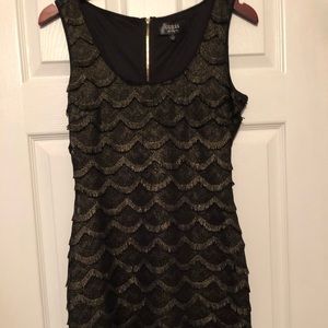 Guess gold scalloped dress size 8